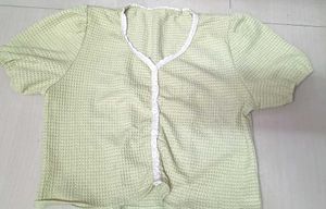 Pretty Crop Top
