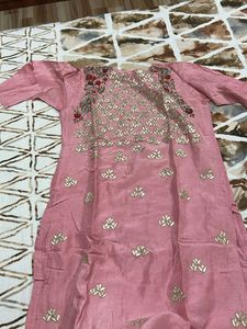 Elegant Pink Embroidered Kurti
