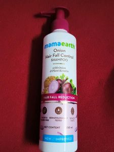Mamaearth Onion Hair Fall Control Shampoo
