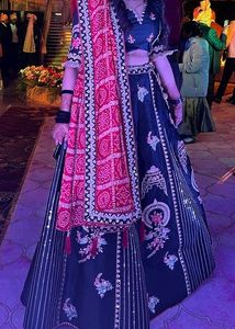 Black lehenga With Chunri Print dupatta