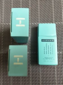 Hyphen 100% MINERAL SUNSCREEN SPF 50 PA+++