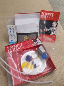 SCIENCE IS MAGIC- KIT- SCIENC Series - 8+ Yrs