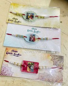 1 Photo Rakhi