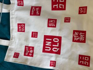 UNIQLO CANVAS PRINTED INITIALS TOTE BAG