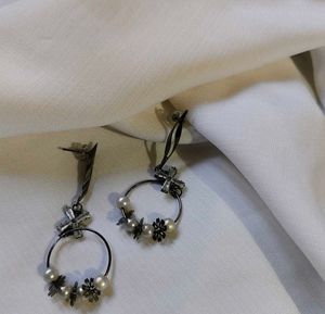 Pearl Drop Earrings