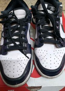 Nike SE Low Dunk