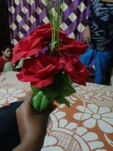 Artificial Red Roses