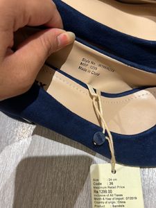 Max Blue Belly With Heels