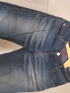 Guess Jeans - Size 28