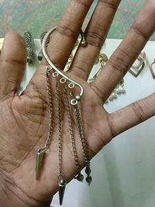 Earings Combo Of 7.