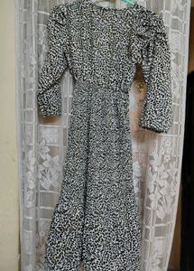 Korean One Piece Dress And It&#39;s Stretchable