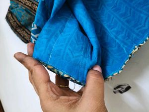 Blue Coloured Golden Foil Printed Saree Wid Blouse