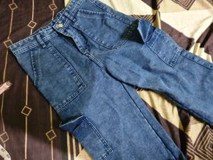 Women&#39;s Jeans 💙