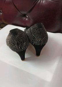Ladies 👠