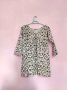 Combo Of 6 Short Kurti 🌸