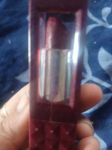 Spanish Beauty Lipstick - Burgundy