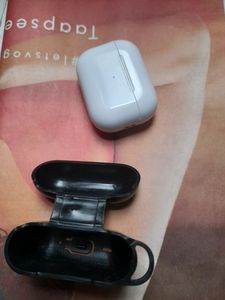 Airpods Pro 2  (NOT WORKING ♦️) +cover