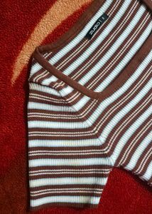 brown&amp; white striped top