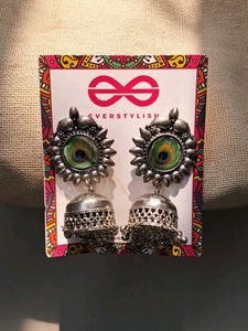 Everstylish Jhumka Earrings