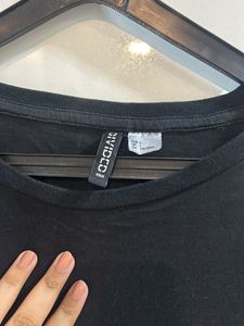 H&amp;M Black Crop Top