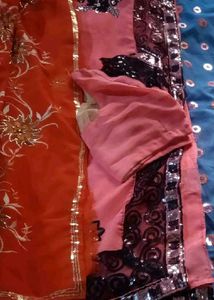 Combo Of 4 Beautiful Sarees With 1 Blouse1 Paticot