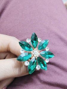 Emerald Green Flower Brooch