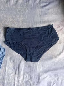 2 Panties Set