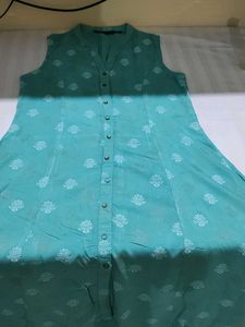 Beautiful Kurta Specially For College Going Girls