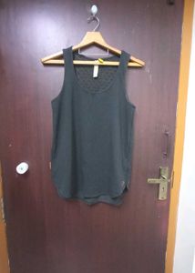Black Sleeveless Tank Top