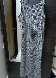Chic Black &amp; White Maxi Dress