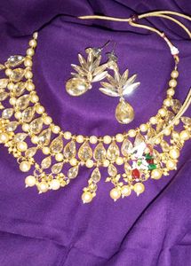"Elegant Kundan Necklace Set with Earrings