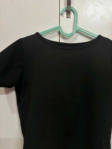 Black Solid Tshirt 🖤