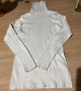 White Ribbed Turtleneck Top
