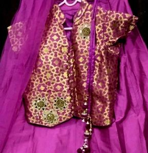 Crop Top Lahanga Set