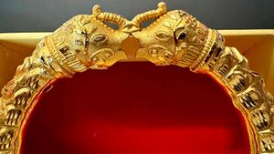 Gold Plated Copper jewellery by Brishni