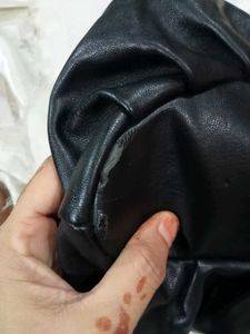Black Cloud Chain Bag
