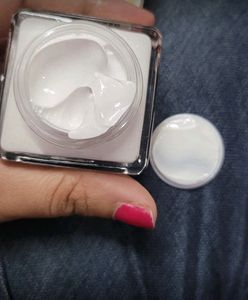 MARS Color Changing Foundation