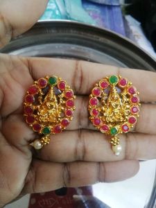 New Earrings Didn&#39;t Used