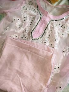 Embroidered Detail Kurti