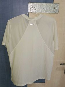 Nike White T-Shirt