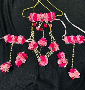 Artificial Flower Jewellery Set (Pink)