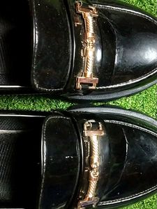 BLACK CHIC WOMEN&#39;S LOAFERS