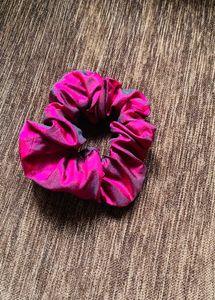 Srunchies maroon
