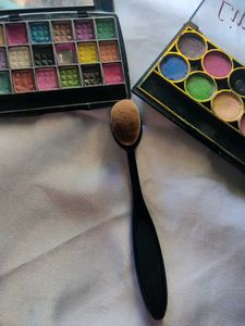 Colorful Eyeshadow Palettes