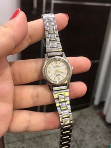 Ladies Watch Simple Design