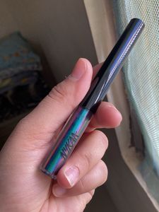 NYKAA Stardust Chrome Eyeliner