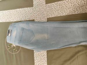 Light Wash Denim Capris