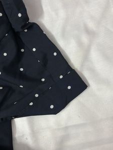 polka doted top