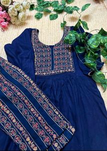 Elegant Navy Blue Kurta Set