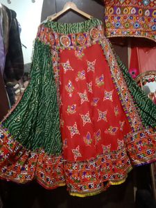 Red Green Choli
